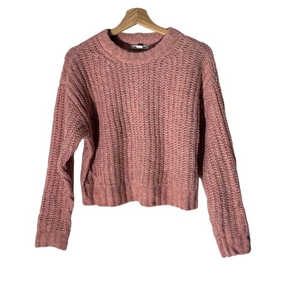American Eagle | Pale Pink Slightly Cropped Chunky Cozy Crewneck Sweater Size XS - Picture 2 of 8